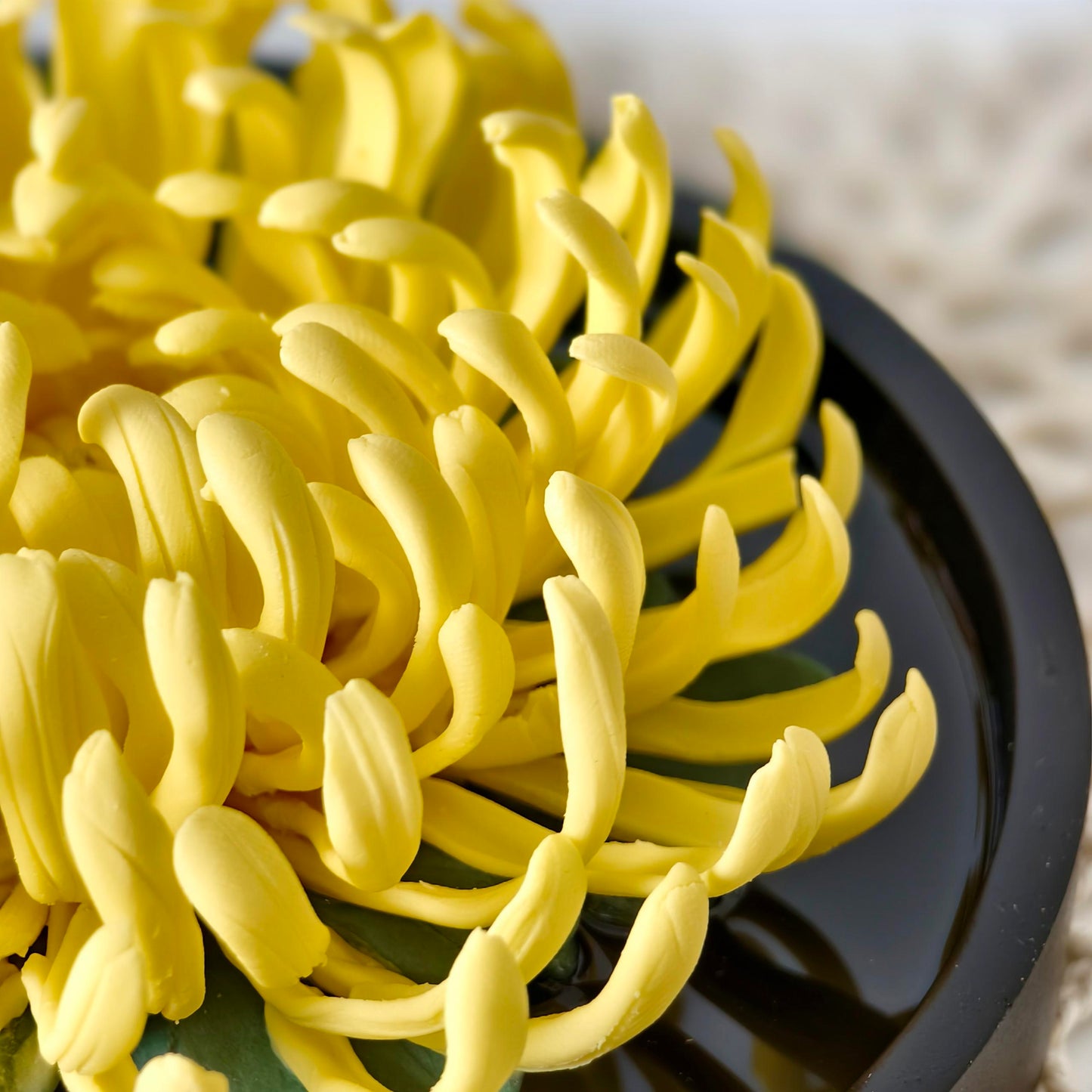 Gold thread imperial chrysanthemum porcelain flower with fragrance oil
