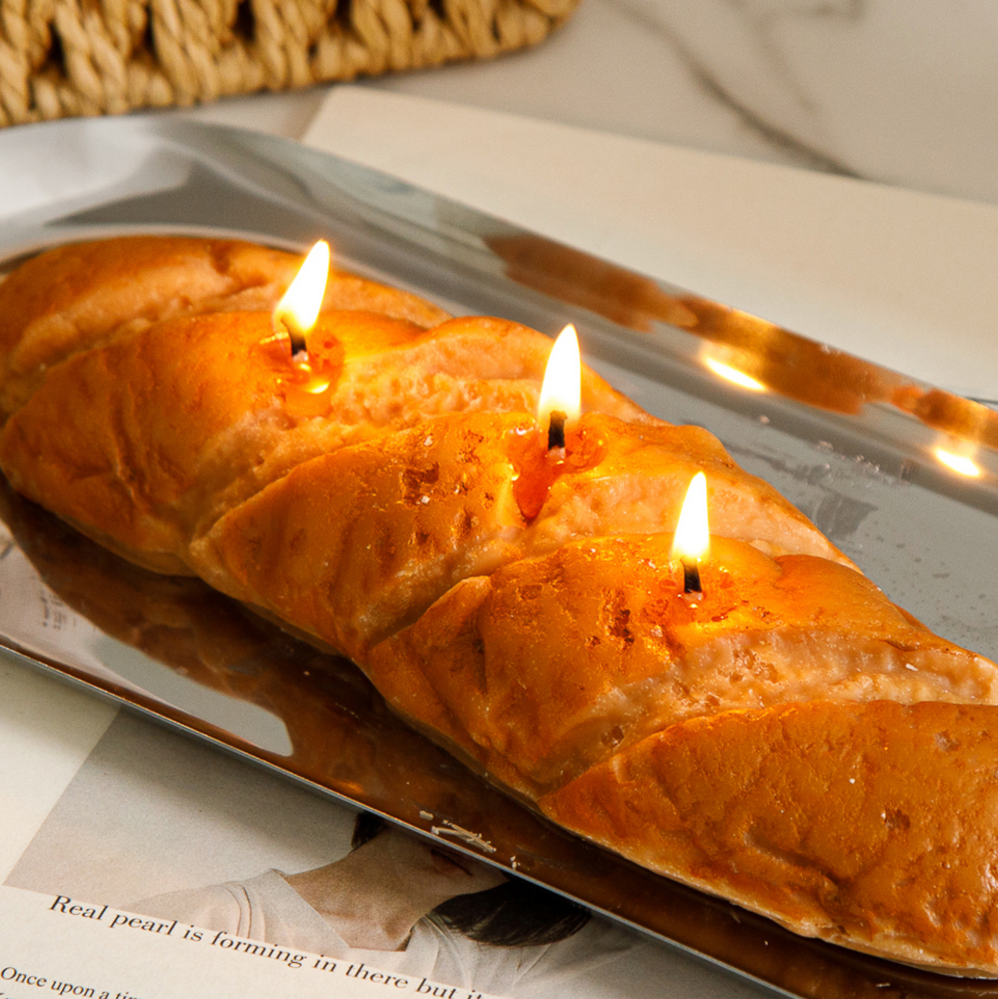 Baguette scented candle with coaster