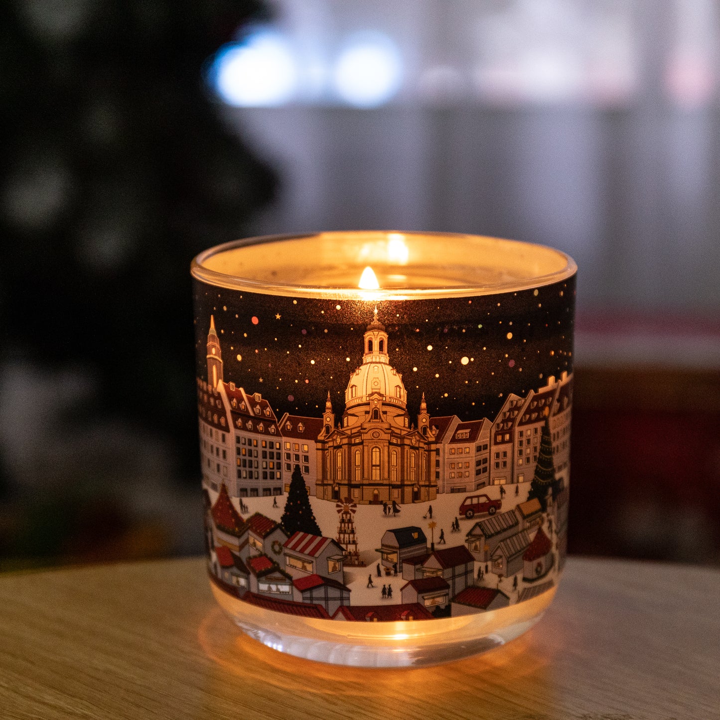 Surprise candle in Christmas market design