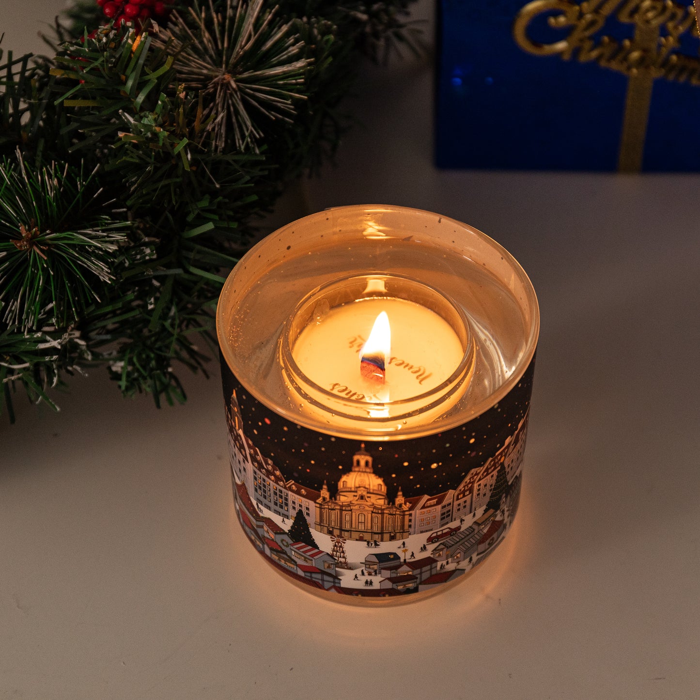 Surprise candle in Christmas market design