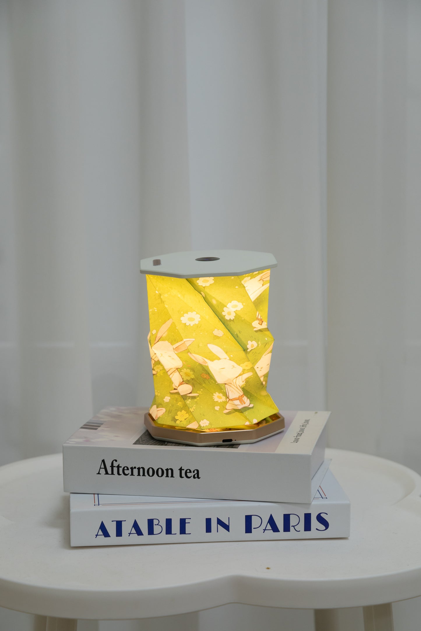 Rotating LED lamp "Kung Fu Rabbit" 