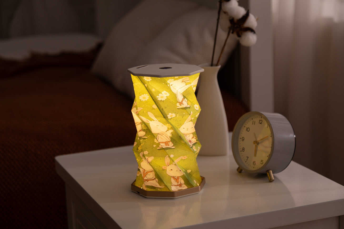 Rotating LED lamp "Kung Fu Rabbit" 