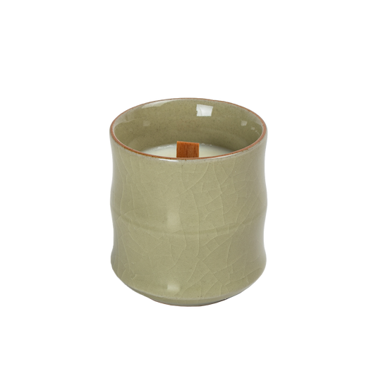 Candle in Ge ceramic vessel with craquelé – beige yellow 