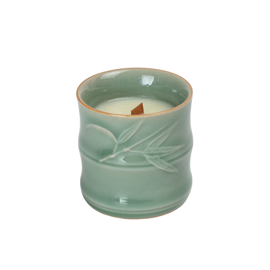 Candle in Di-ceramic vessel with bamboo pattern 