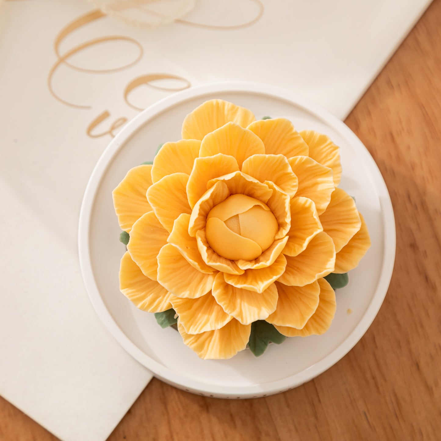 Camellia Porcelain Flower Yellow with Fragrance Oil 